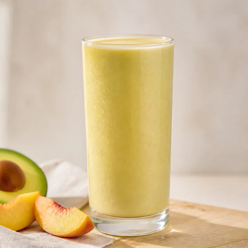 Smoothie de aguacate y nectarina