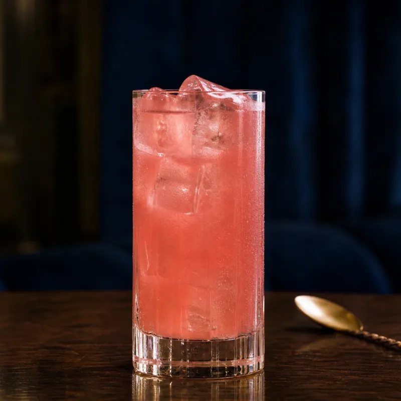 Tomate (Pastis with Grenadine)